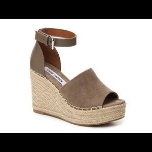 Steve Madden Jaylen Espadrille in Taupe Size 9